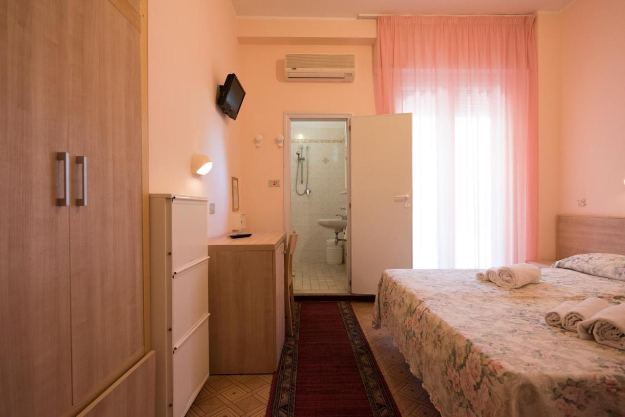 Hotel Settebello B&B Cesenatico Extérieur photo