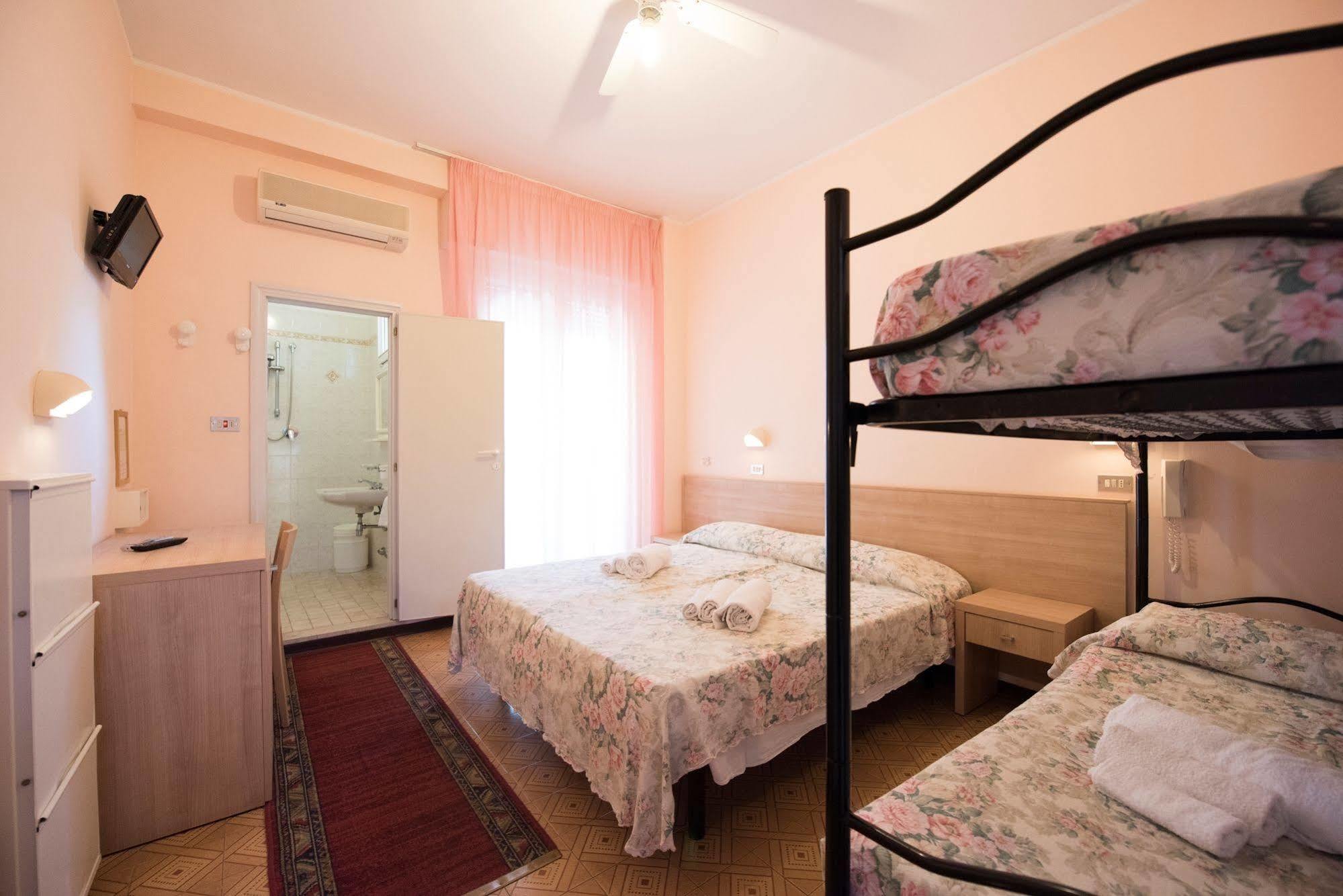 Hotel Settebello B&B Cesenatico Extérieur photo
